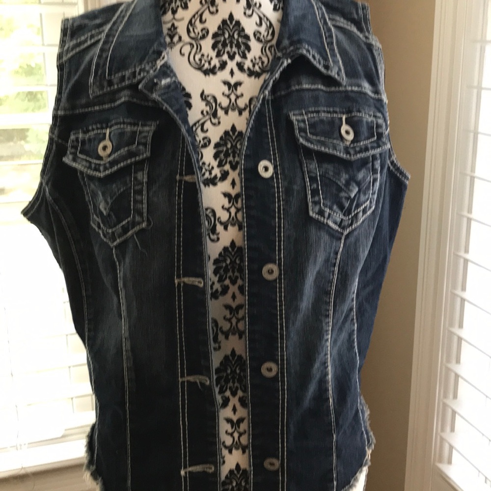 Jean Vest